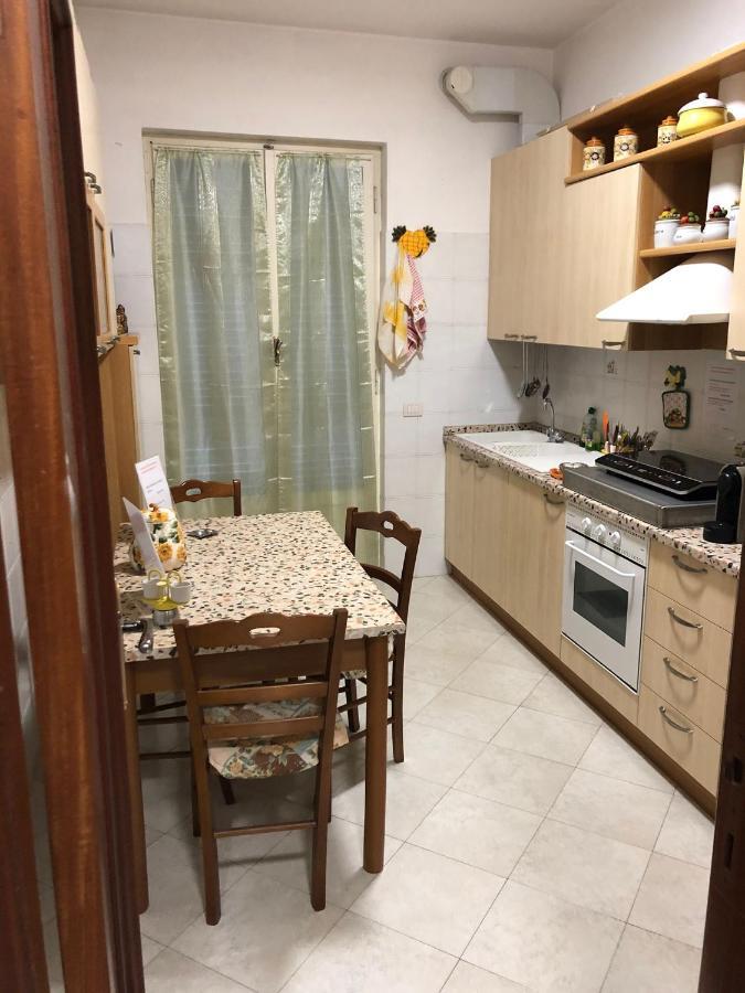 " La Casa Di Cici" Apartment Lavagna Bagian luar foto